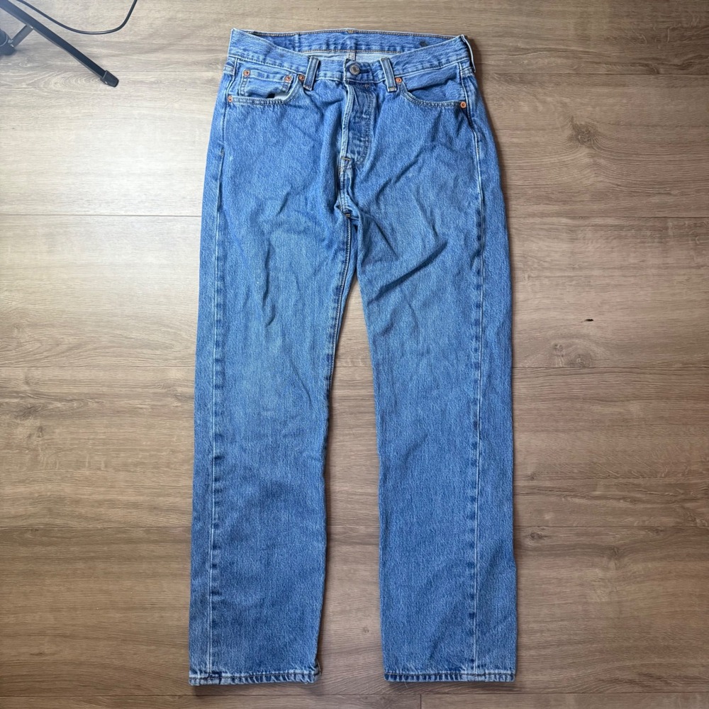 Levi's 501 Original Fit Jeans Mens 30x28 Blue Straight Leg Button Fly Denim